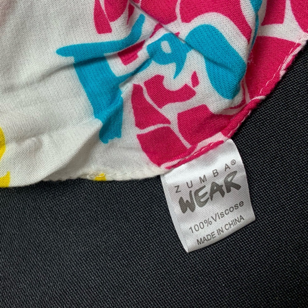 Zumba Wear Sarong Zumba Cruise Like New - Picture 4 of 5